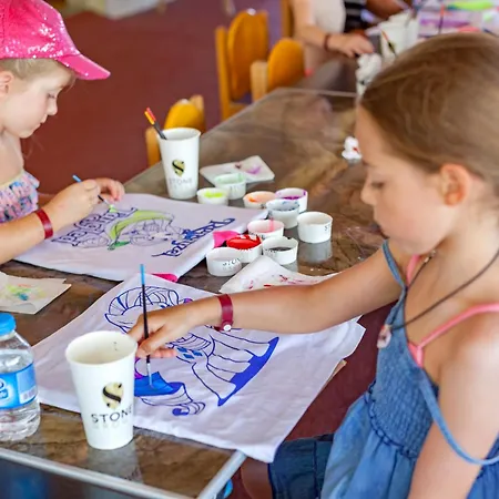 Royal Dragon Ośrodek wypoczynkowy 5*