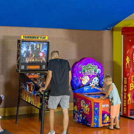 Ośrodek wypoczynkowy Royal Dragon Side