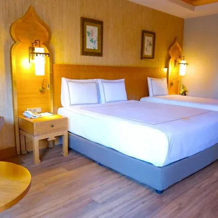 Resort Royal Dragon Side